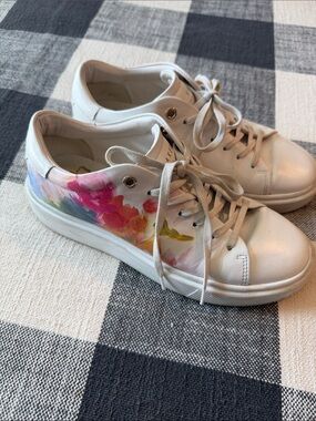 Ted Baker London White Leather Sneakers with Pink, Yellow & Blue Floral Accent
